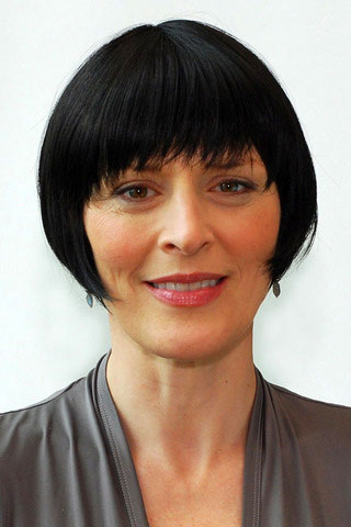 Classic wig style